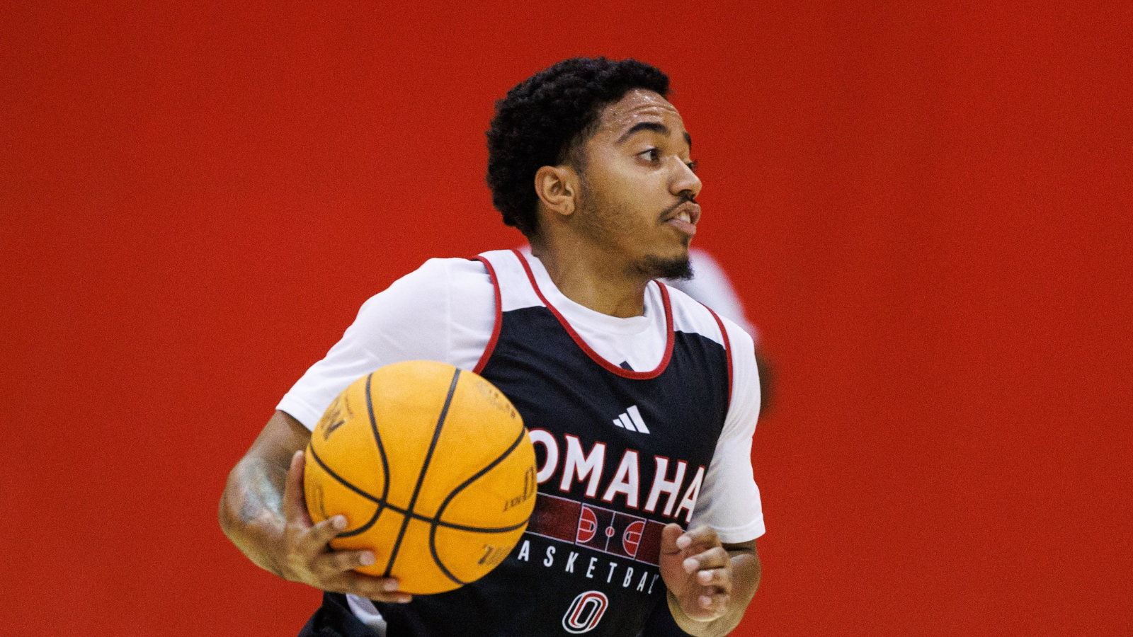 'It's a lot different': How Division II transfer Rob Matos is settling in with Omaha basketball